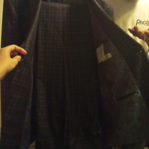 Nwt Brand new L & G Angelo suit from France - Picture 3 of 5